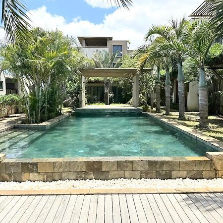 Stunning 3-Bedroom Apartment With Private Rooftop Terrace & Gorgeous Pool Flic-en-Flacq Extérieur photo
